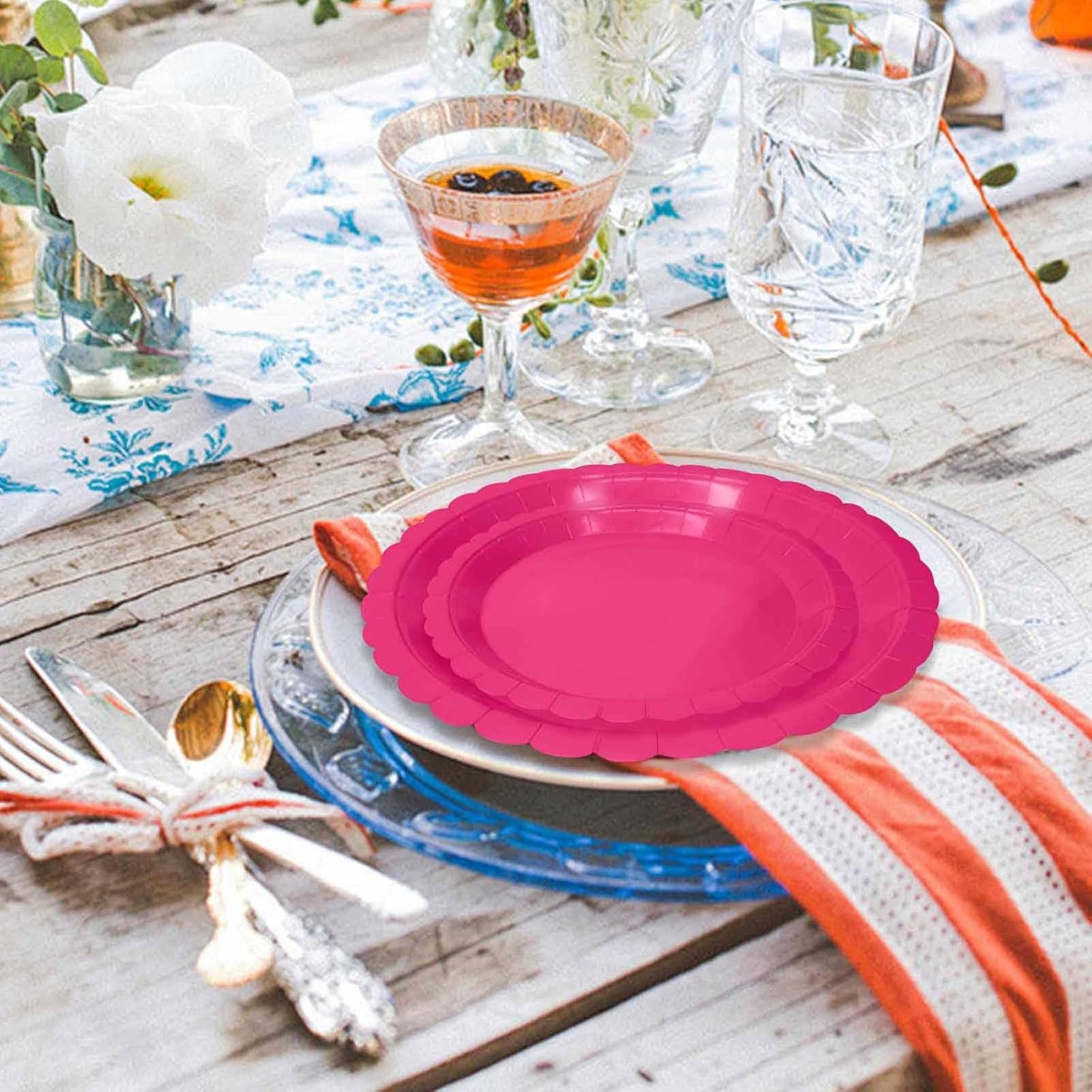 50 Pcs Yellow Scalloped Paper Plates 25 × 7'' and 25 × 9'' Disposable Yellow Scalloped Dinner Plates for Wedding Baby Shower Birthday Party Disposable Dessert Plate