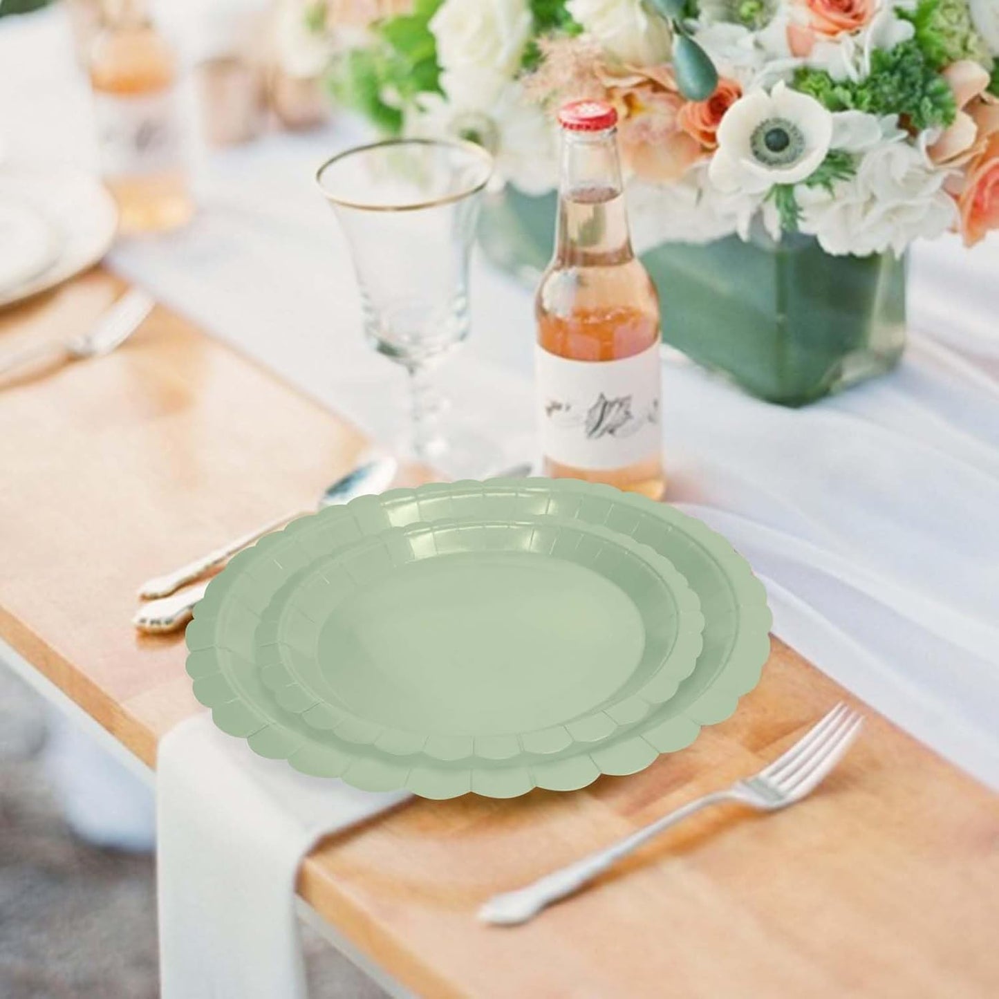 50 Pcs Yellow Scalloped Paper Plates 25 × 7'' and 25 × 9'' Disposable Yellow Scalloped Dinner Plates for Wedding Baby Shower Birthday Party Disposable Dessert Plate
