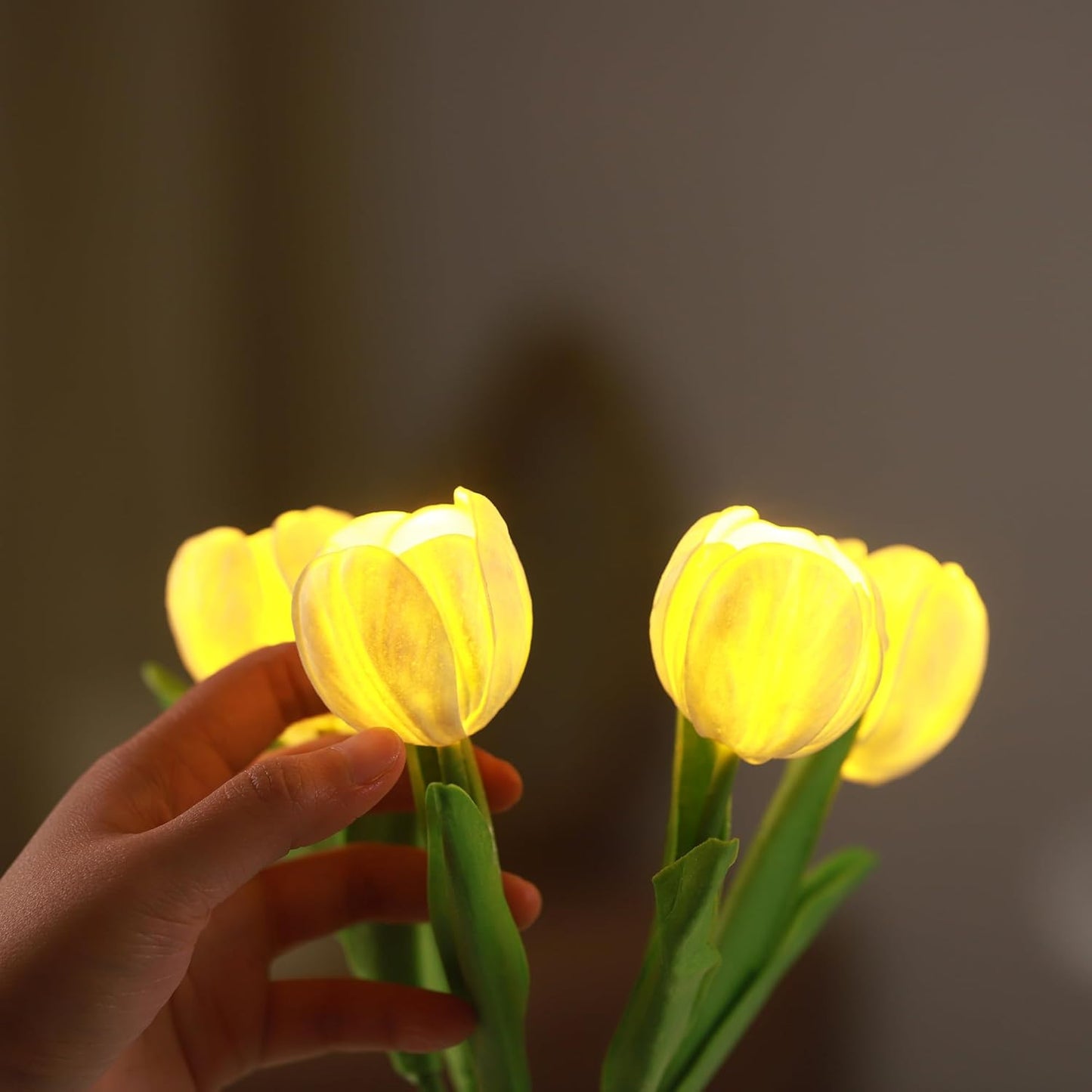 Flower Table Lamp Tulip Desk LED Night Light for Home Living Room Decor Artificial Flower with Vase Table Centerpieces for Birthday Holiday Party Wedding Room Decoration
