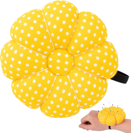 Pin Cushions Wrist Pins Cushions with Elastic Strap Pumpkin Needle for Sewing Cushion Pincushions for Needlework or DIY Crafts(Yellow）