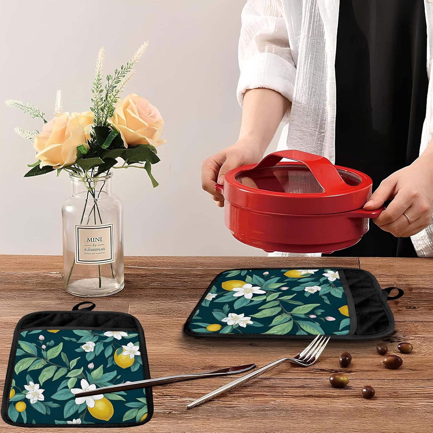 Dark Green Lemon Floral Pot Holders with Pockets, Rustic Botanical Lemon Fruit Oven Pot Holders Heat Resistant Oven Mitts Hot Pads for Kitchen Baking Cooking