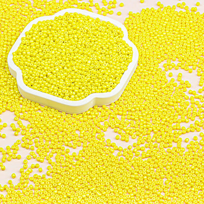 Legefo 4mm Glass Seed Beads Bulk, Yellow 6/0 Small Mini Pony Seed Beads, Tiny Round Craft Bead for Bracelet Necklace Wrist Jewelry Making Beading Weaving DIY Crafts Supplies, 1000pcs