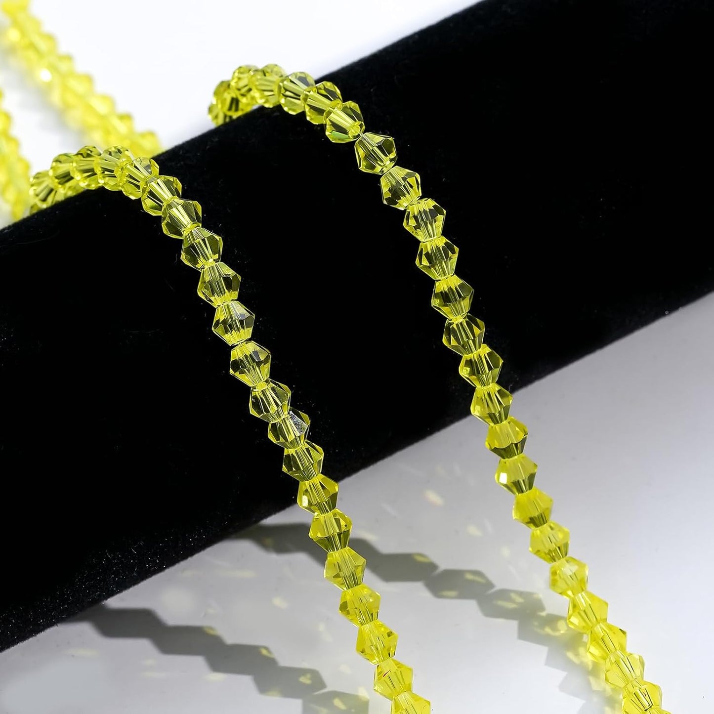 1000PCS 4mm Bicone Crystal Beads Faceted Spacer Loose Craft Beads Bulk for Jewelry Making Bracelets Necklace Earring Crafts (Yellow)