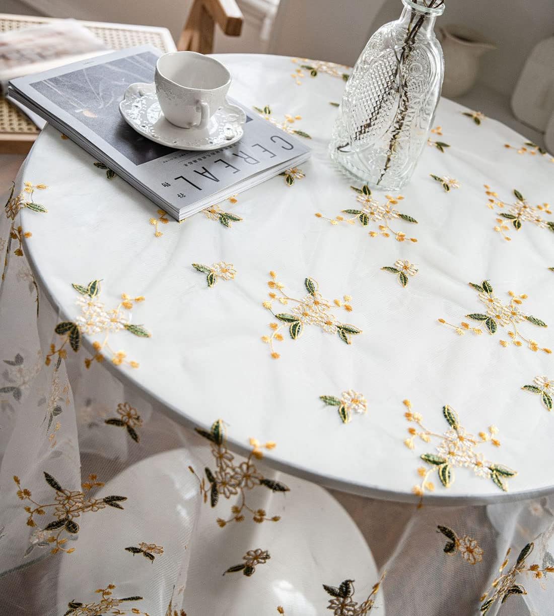 Elegant Lace Tablecloth Floral Embroidery Lace Table Cover Overlay for Party Wedding Kitchen Dining Home Decorations (Yellow,39"x51")