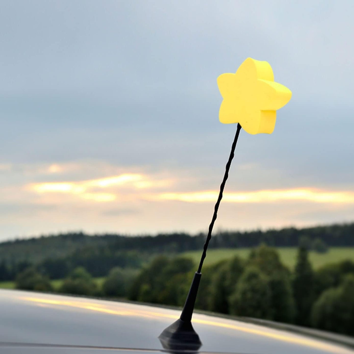 Yellow Star Car Antenna Topper - Easy to Find Car in The Parking Lot - Antenna Ball Auto Exterior Decor Accessories (Star)