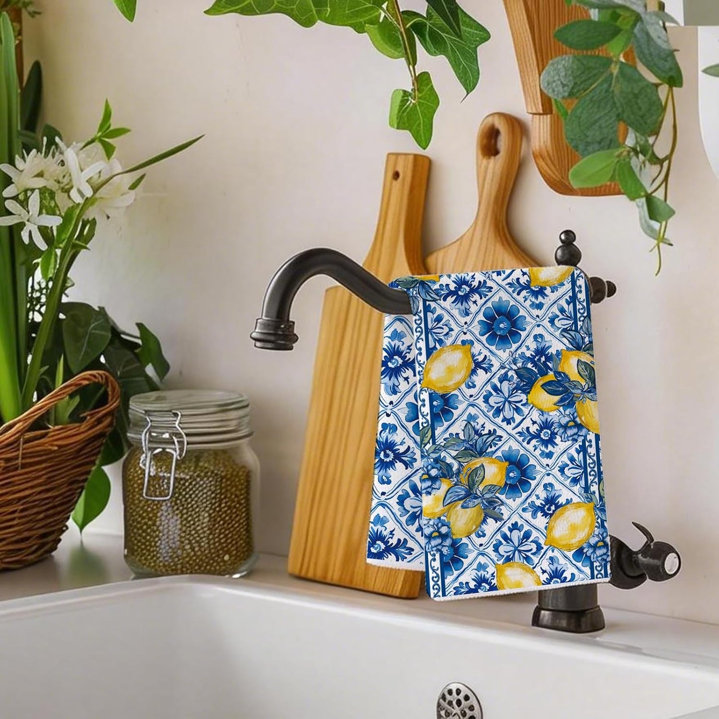 Summer Amalfi Coast Lemon Floral Kitchen Towels, Porcelain Dish Towels Set of 2, Blue and White Chinoiserie 18 x 26 Inch Hand Towel Quick Drying Dishcloth Decor for Kitchen Bathroom Home