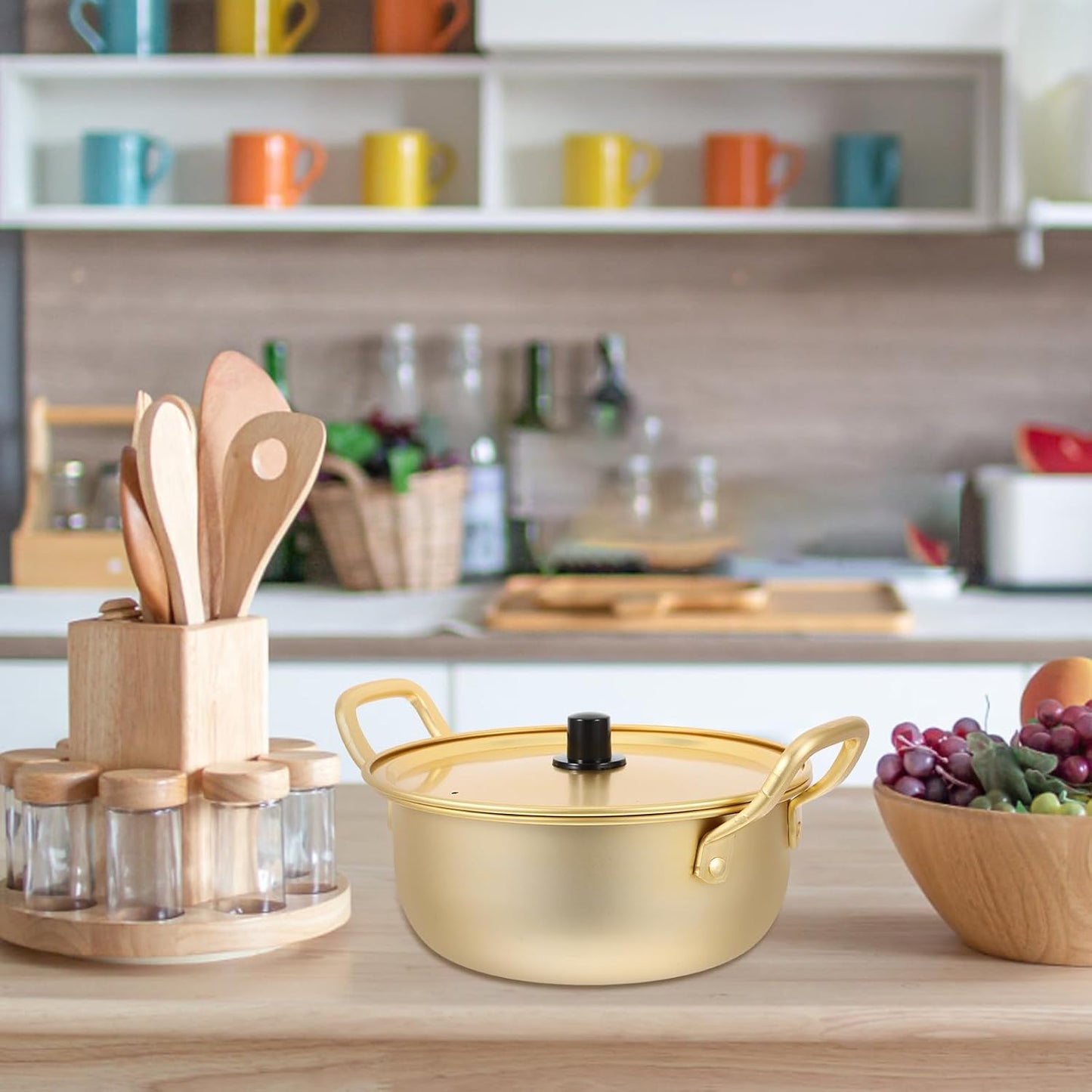 Korean Style 20cm Aluminum Ramen Pot with Lid and Dual Handles, Instant Noodle Cooking Pot for Soup and Small Meals, Lightweight Yellow Aluminum Saucepan for Stove Use