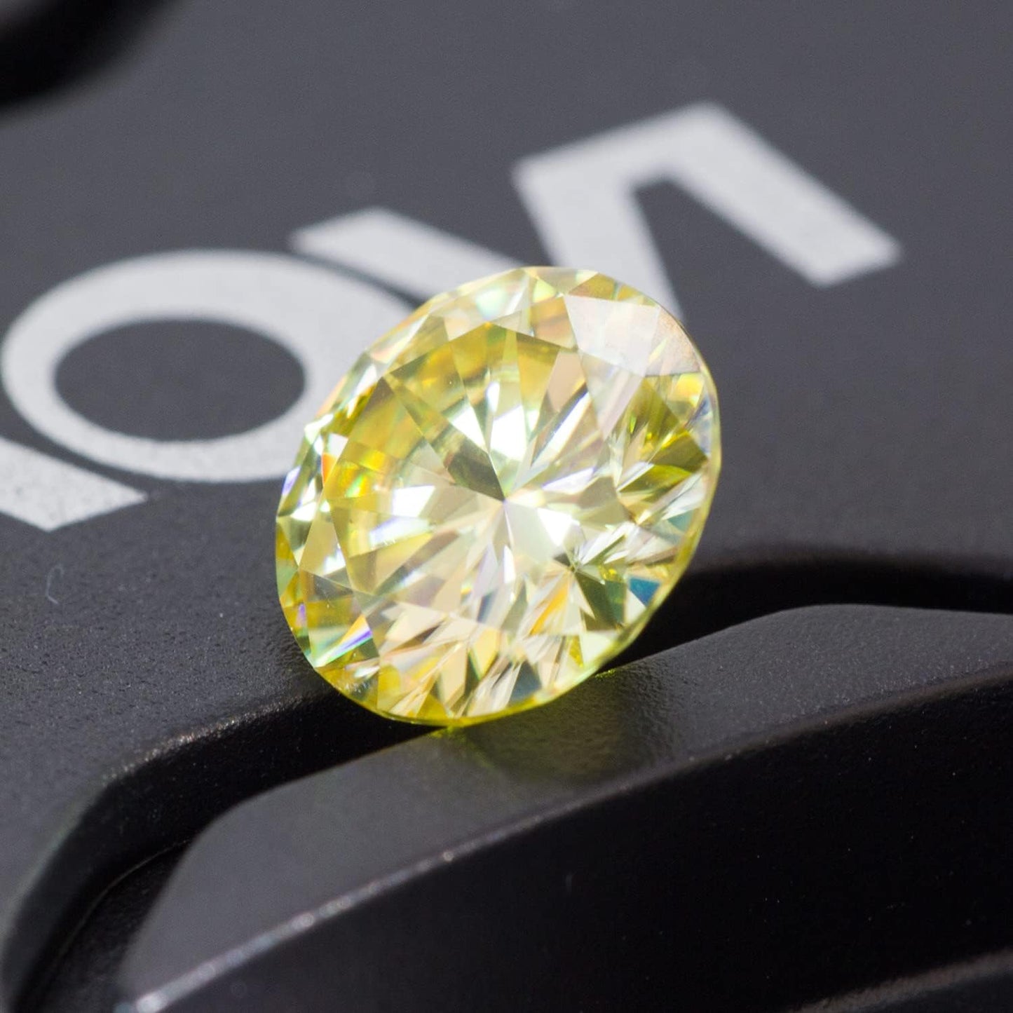 Loose Vivi Yellow 8 Hearts & Arrows Moissanite Gemstone Replacement Diamond VVS1 Excellent Round Brilliant Cut with GRA Report for Custom Jewelry