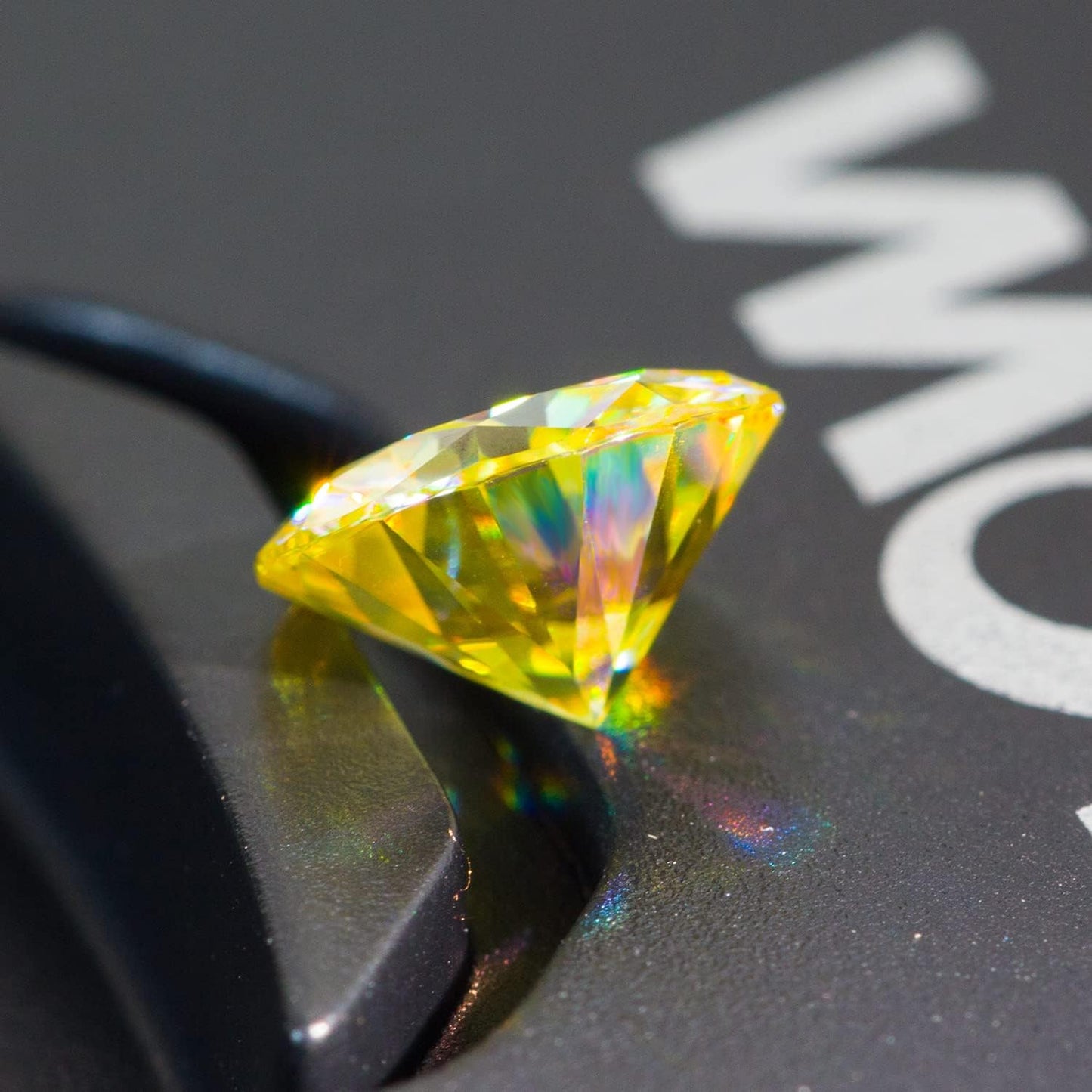 Loose Vivi Yellow 8 Hearts & Arrows Moissanite Gemstone Replacement Diamond VVS1 Excellent Round Brilliant Cut with GRA Report for Custom Jewelry
