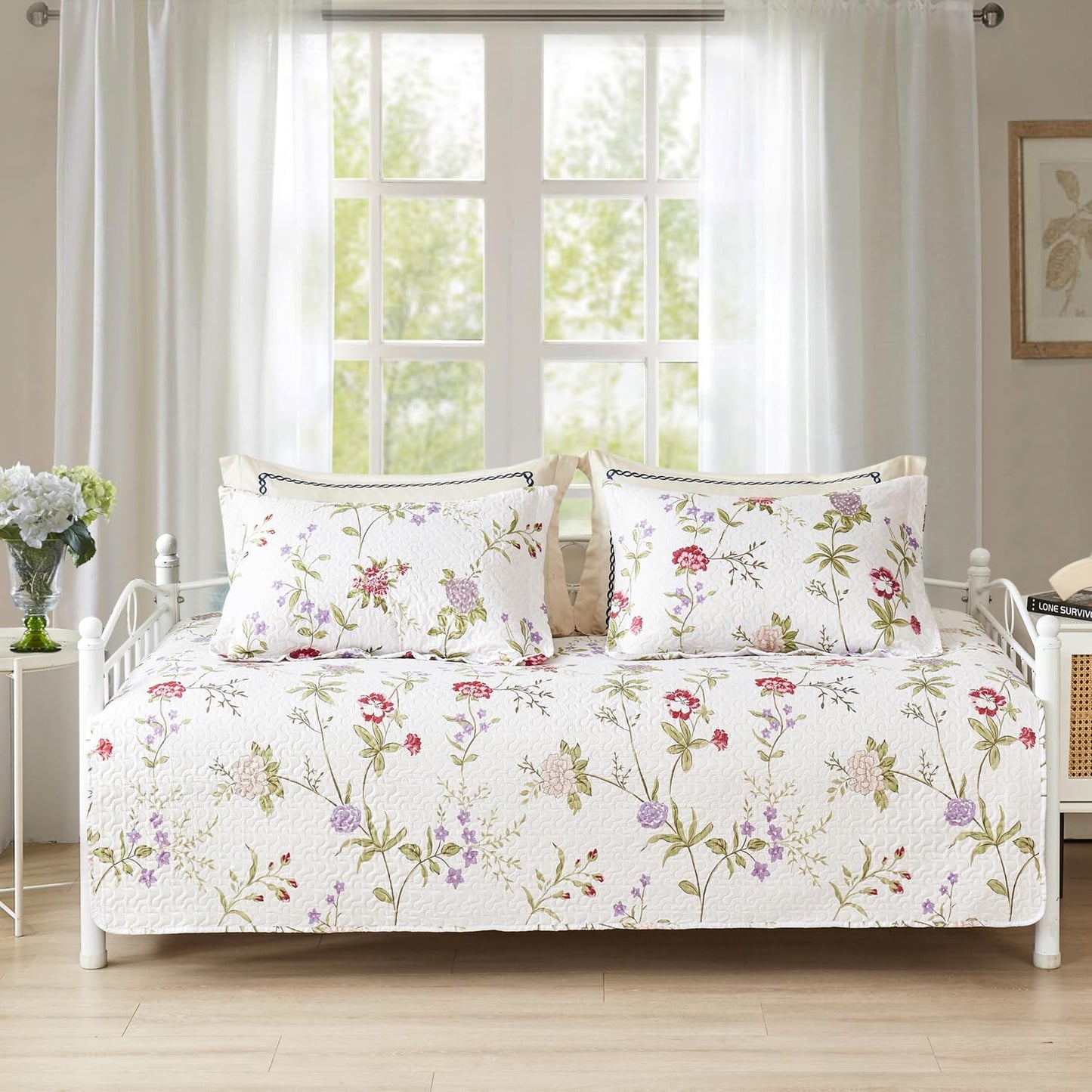 Twin Daybed Cover Floral Daybed Comforter Set 3 Piece Reversible Cozy Day Bed Cover Double Sided Quilting Bedding Flower DayBed Bedding All Season for Twin Bed with 2 Standard Shams,39"x75"