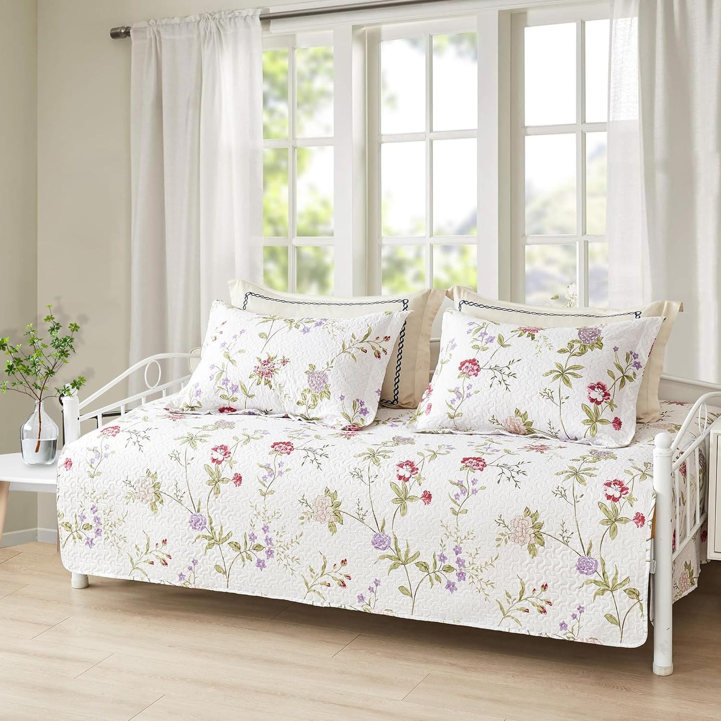 Twin Daybed Cover Floral Daybed Comforter Set 3 Piece Reversible Cozy Day Bed Cover Double Sided Quilting Bedding Flower DayBed Bedding All Season for Twin Bed with 2 Standard Shams,39"x75"