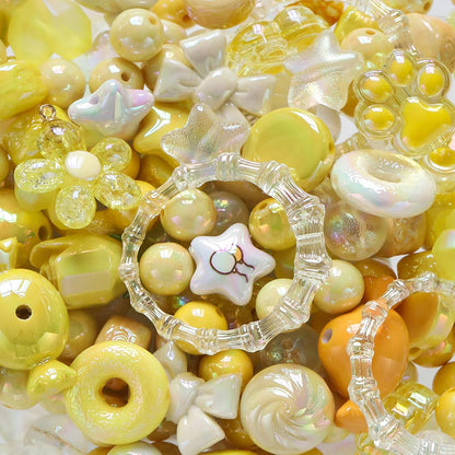 100G Assorted Acrylic Beads for Bracelet Making, Yellow Large Aesthetic Kawaii Beads for Keychain Phone Charms, Multi-Shapes Cute Bead for Jewelry Making, DIY Crafts, Necklace