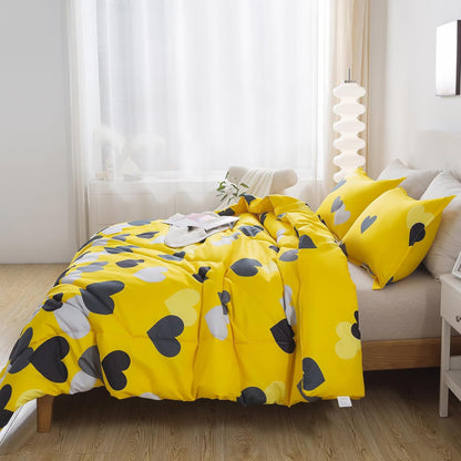 3 Pieces Full Size Comforter Set for Boys Farmhouse Yellow Bedding Set with Black Heart All Season Fluffy Soft Lightweight(1 Comforter & 2 Pillowshams)