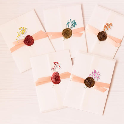 100 Pcs Mini Dried Babys Breath Flowers Bulk for Resin Art DIY Craft Dried Natural Gypsophila Branches for Wedding Card Making, Gifts Wrap, Pressed Baby's Breath Flowers Bouquet, 5 Colors