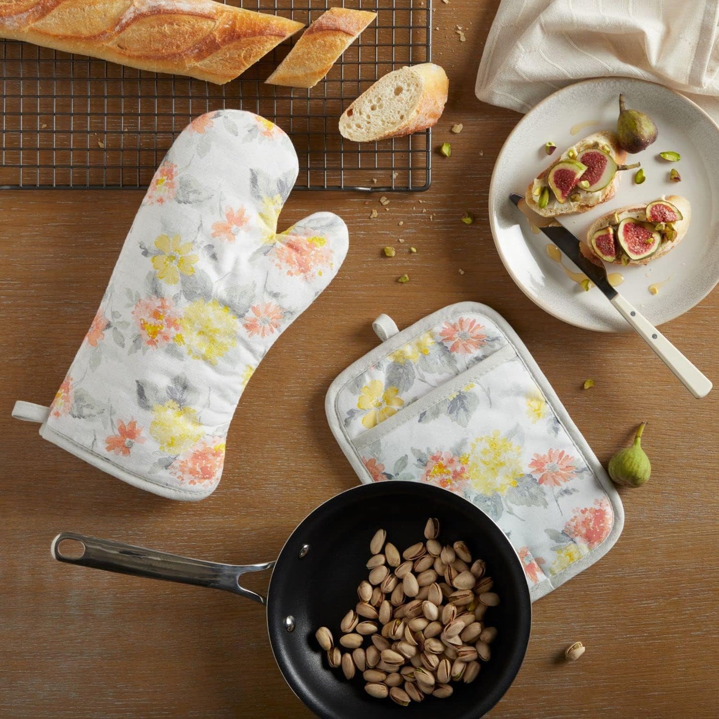 Amber Floral Oven Mitt & Pot Holder Set 2-Pack, Yellow/Coral, OM: 7"x13" & PH: 7"x10"