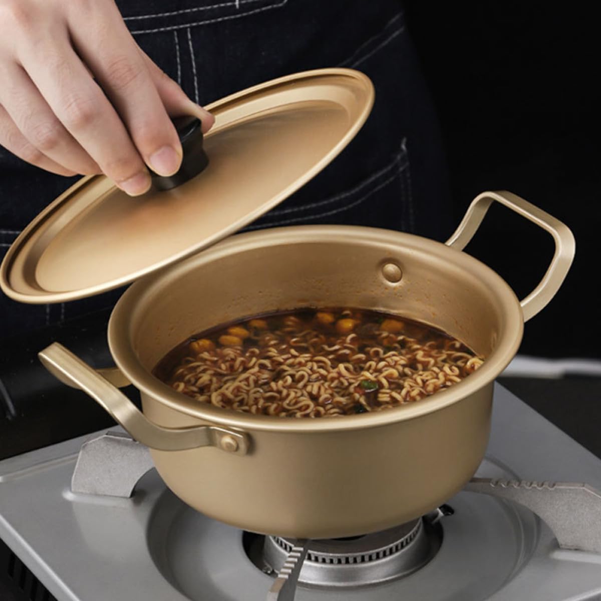 Korean Style 16cm Aluminum Ramen Pot with Lid, Double Handle Instant Noodle Cooking Pot, Lightweight Yellow Aluminum Saucepan for Stovetop Cooking
