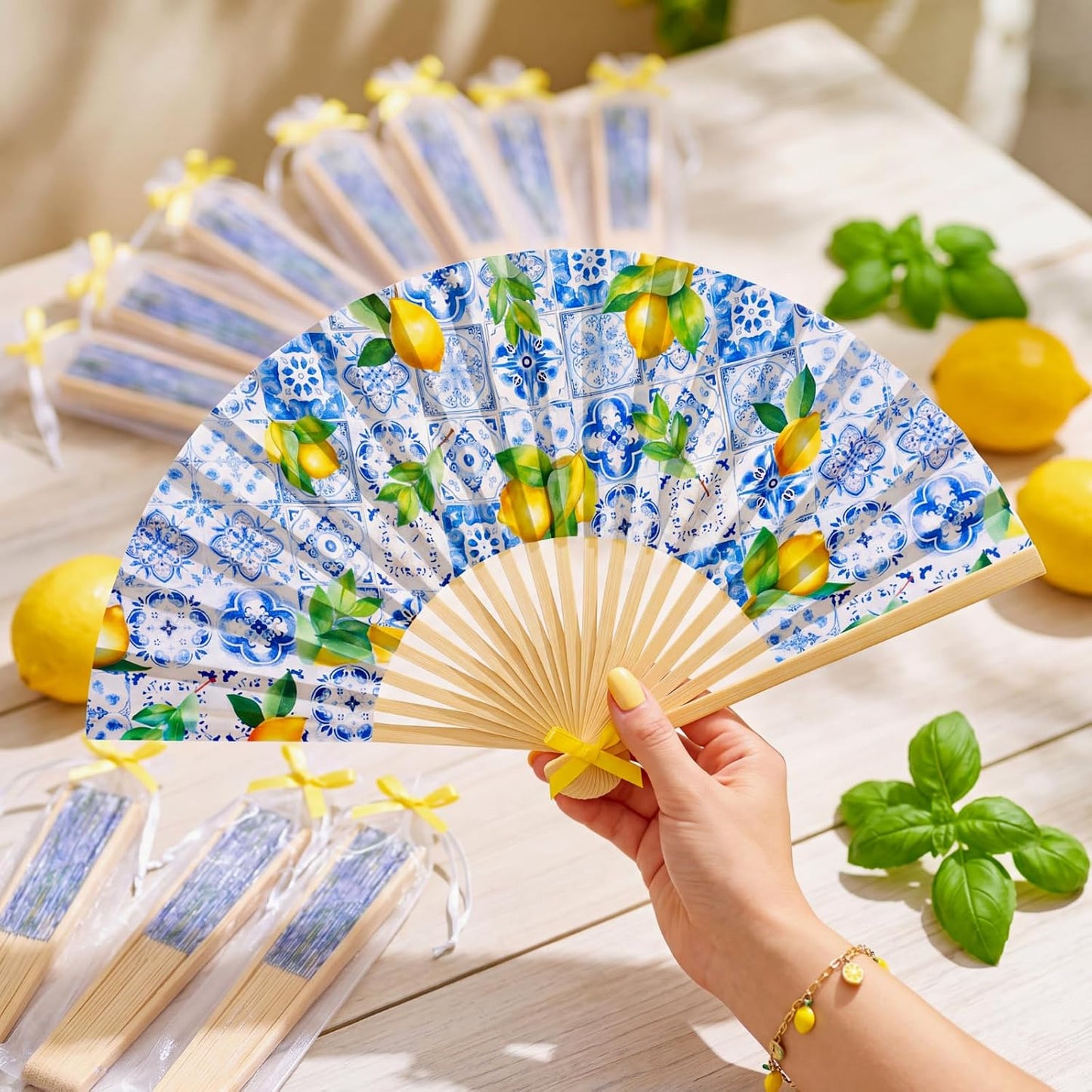 36 Sets Lemon Handheld Folding Fans with White Organza Bags and Yellow Bows Tile Capri Lemon Hand Fan Bulk for Wedding Guests Gift Bridal Party Decorations Church Baby Shower Supplies