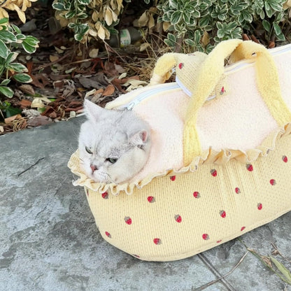 Soft Strawberry Print Portable pet Travel Bag, Cozy cat Bed with Full-Body wrap Design, Suitable for Small Dogs and Cats (Yellow,Within 13.23 lbs)