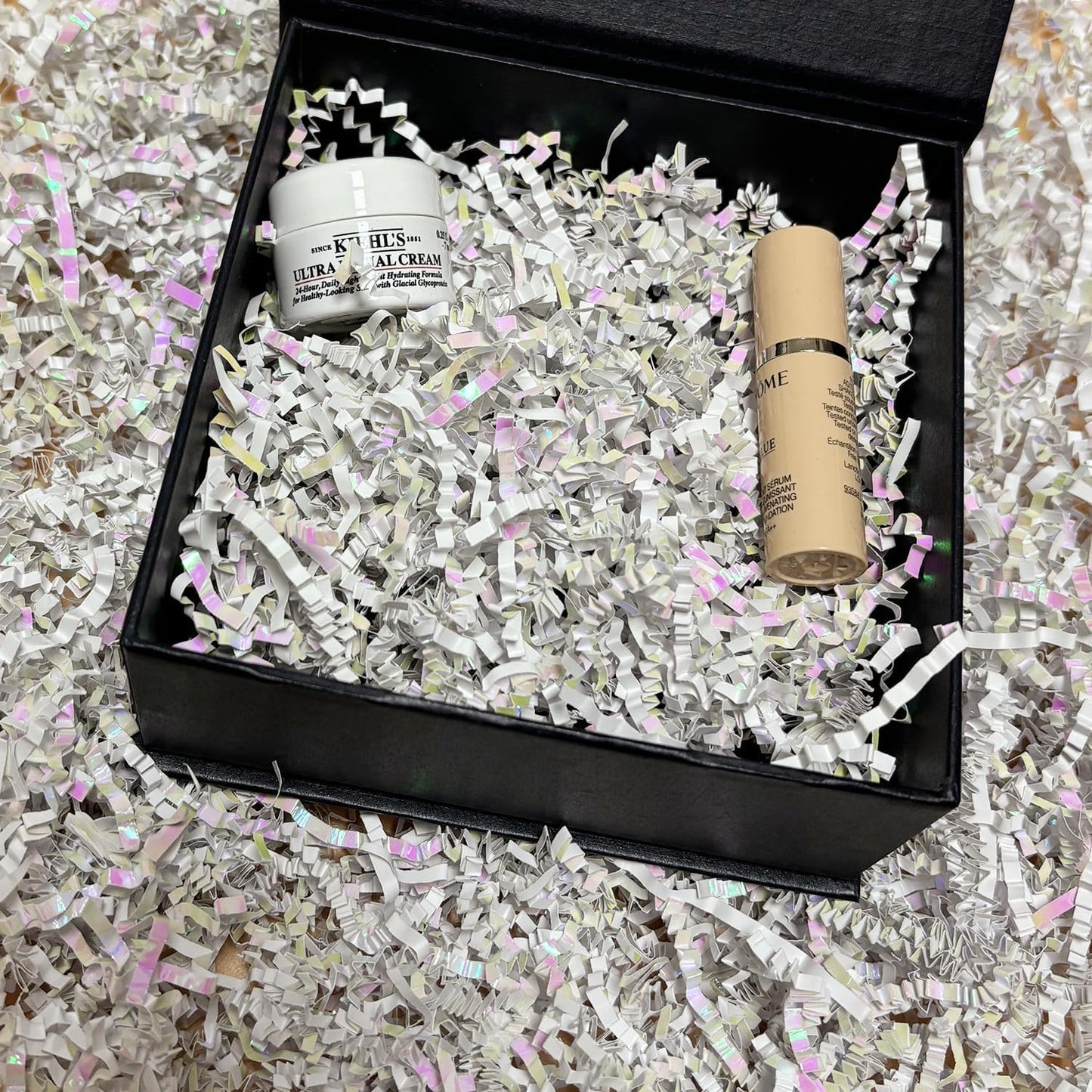 Crinkle Cut Paper Shred Filler, Shredded Paper for Gift Box, Crinkle Paper Cut Paper Easter Grass Tissue Paper for Gift Wrapping & Basket Filling（Light Yellow）