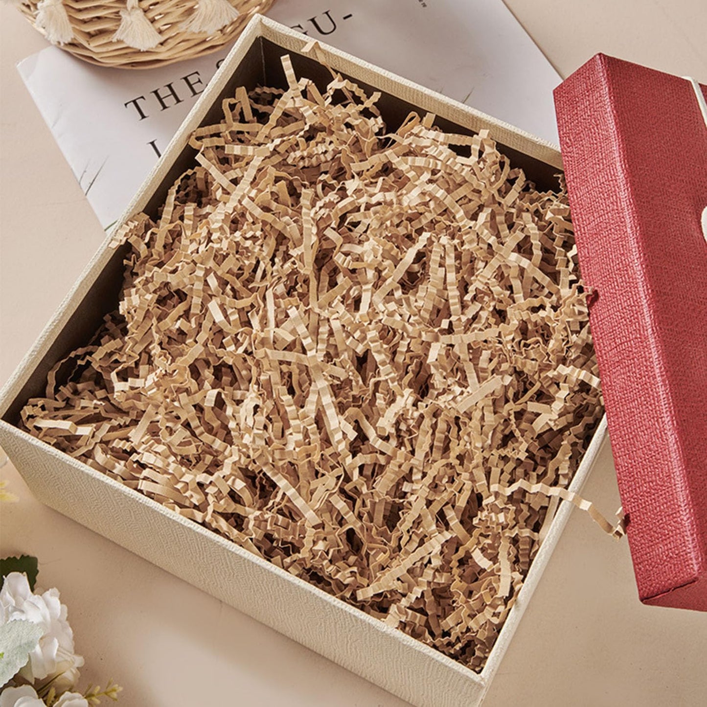 Crinkle Cut Paper Shred Filler, Shredded Paper for Gift Box, Crinkle Paper Cut Paper Easter Grass Tissue Paper for Gift Wrapping & Basket Filling（Light Yellow）