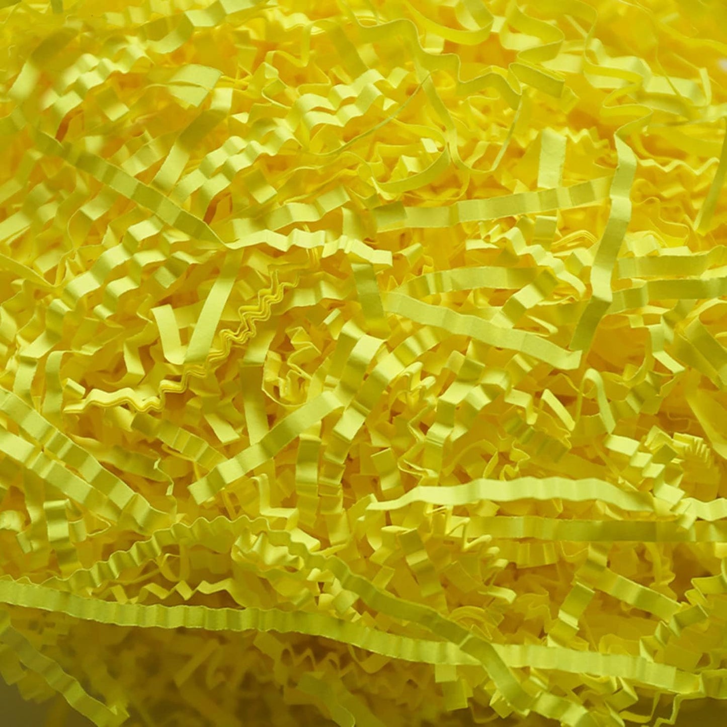 Crinkle Cut Paper Shred Filler, Shredded Paper for Gift Box, Crinkle Paper Cut Paper Easter Grass Tissue Paper for Gift Wrapping & Basket Filling（Light Yellow）