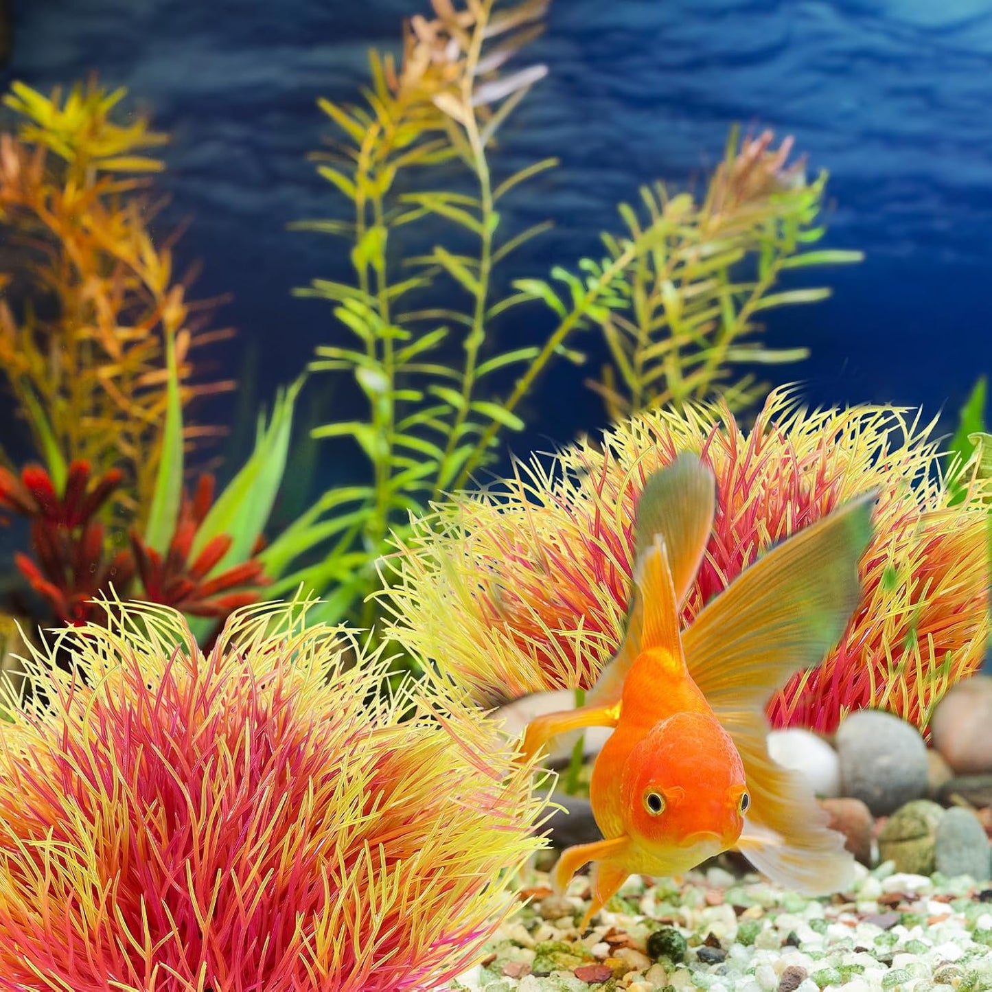 2PCS Fish Tank Plants Aquarium Plants Decorations Artificial Plastic Fish Tank Accessories Silk Green Natural Style Aquarium Plant (Pale Yellow)