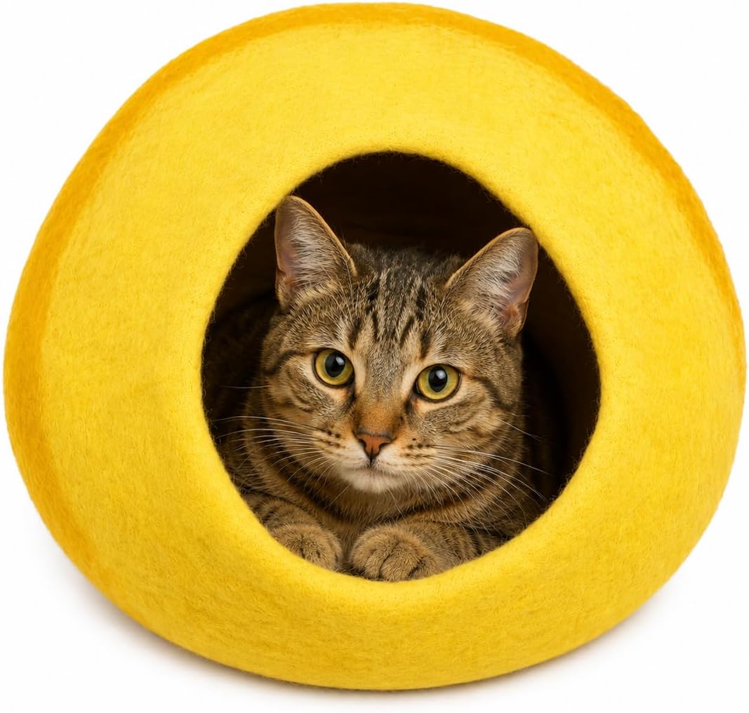 Handmade Felt Cat Cave Bed – Yellow & Golden Yellow Wool Cat House, Cozy Enclosed Pet Bed for Indoor Cats, Warm Nest Sleeping Pod for Kittens and Small Pets
