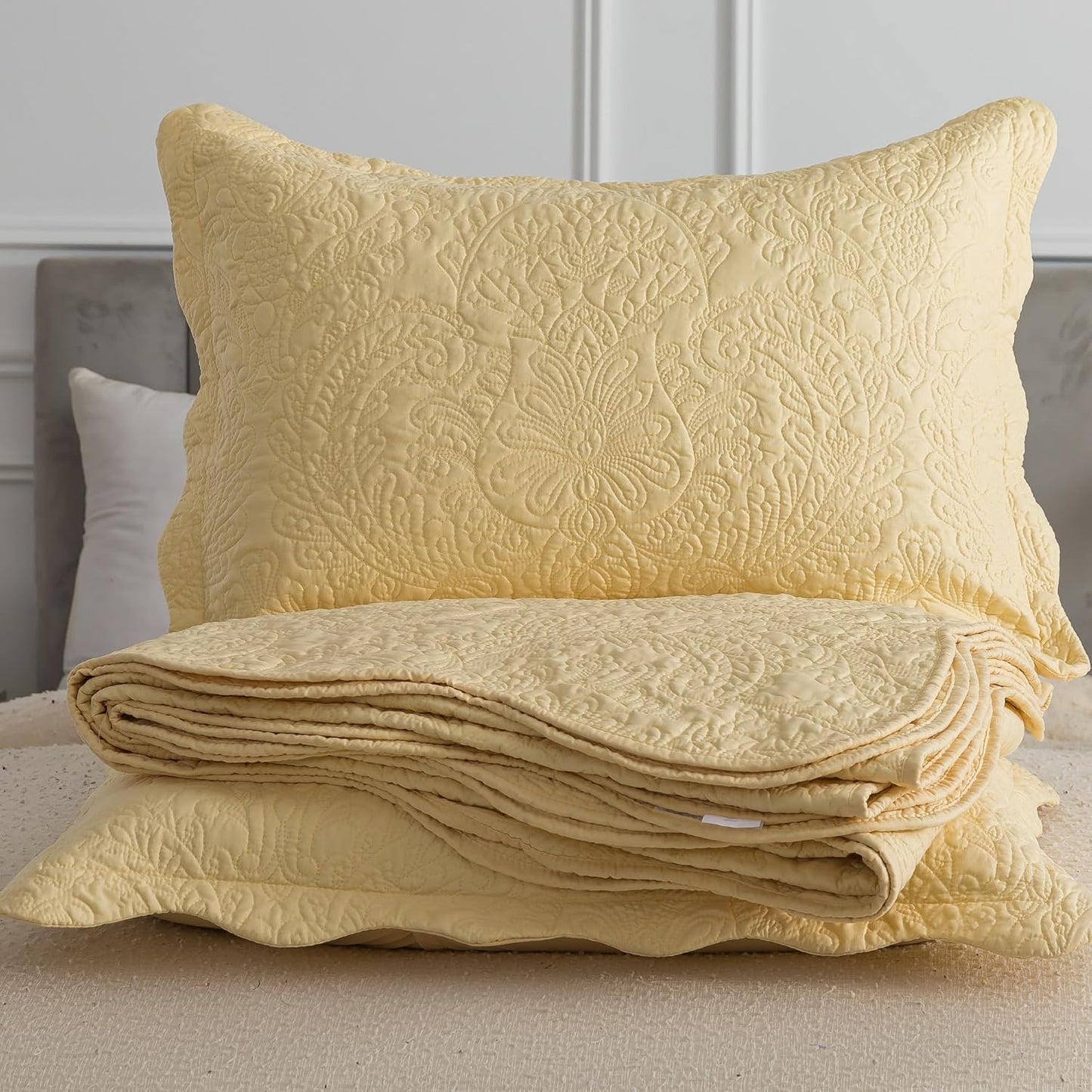 Queen Size Quilt Sets - 3 Piece Queen Quilt Bedding Set Microfiber Quilt Set Lightweight Bedspreads Reversible Coverlets Retro Bed Cover Floral Bedding Set All Season Quilts-Yellow