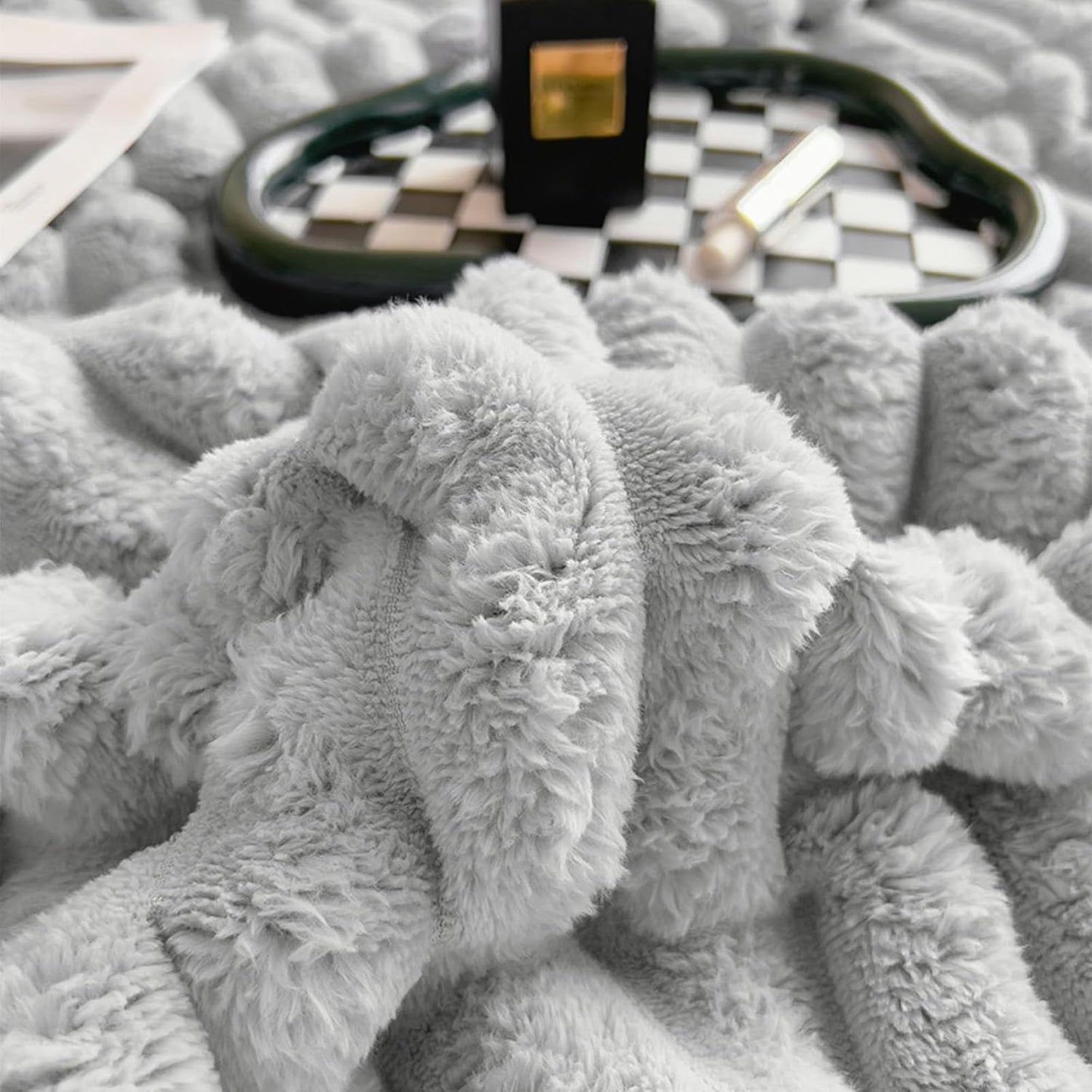 Thickened Rabbit Plush Velvet Cover Blanket, Thickened Faux Rabbit Fur Throw Blanket, Faux Fur Throw Blankets for Couch&Bed,Warm Fuzzy Home Room Decor Throws (Creamy Yellow,100x150 cm/39.3x59.0 in)