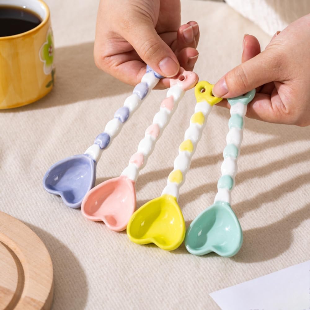 (6 Pieces) Heart-shaped Ceramic Spoons Eating Small Dessert (Light yellow)