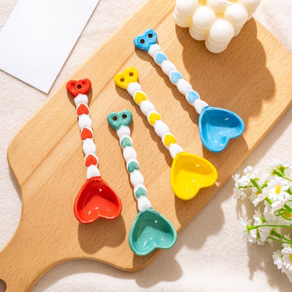 (6 Pieces) Heart-shaped Ceramic Spoons Eating Small Dessert (Light yellow)