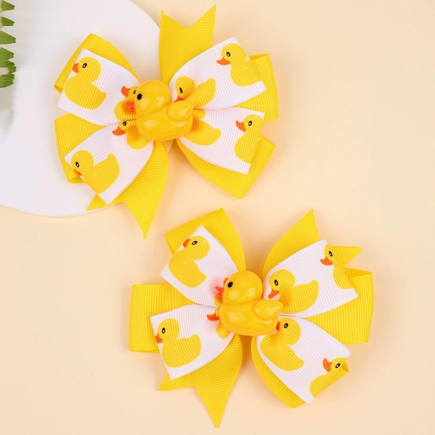 2Pcs Yellow Duck Hair Bow Clips White Yellow Ribbon Alligator Clips Cute Cartoon Duck Bows Hair Pins Spring Summer Hair Accessories for Birthdays Holidays Back to School Home Party Hair Styling