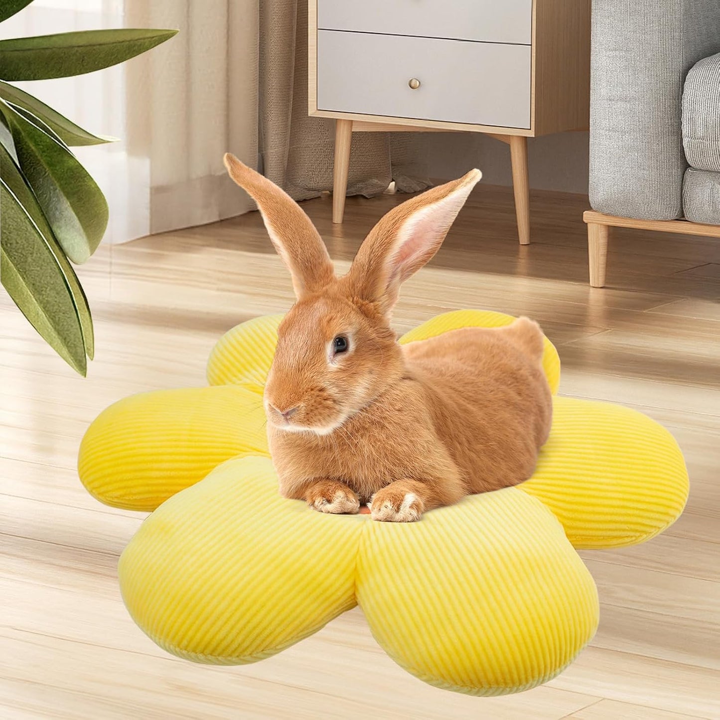 Rabbit Bed Mat, 14.9"X14.9" Soft Flower Shaped Bunny Bed, Washable Daisy Bunny Mat Double-Sided Reversible Plush Mat for Rabbit, Bunny, Cats, Dogs Yellow