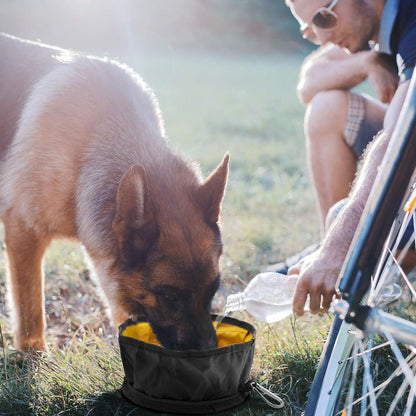 Collapsible Dog Travel Bowl, 8 Cups Large Lightweight Foldable Bowl, Water and Food Bowls for Pets Dogs Cats with Zipper