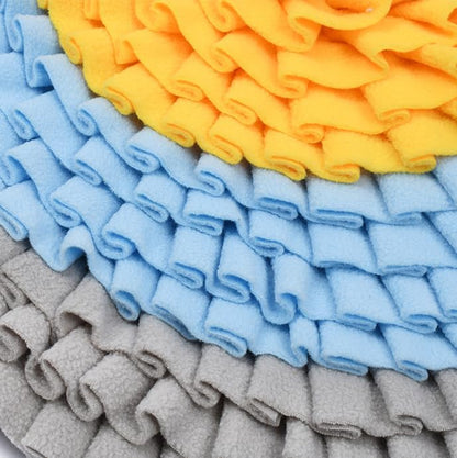 Dog Snuffle Mat Interactive Round Shape Sniff Feeding Food Mats Pet Foraging Treat Dispenser Toy Slow Feeder for Dogs Rabbits (Grey/Blue/Yellow)