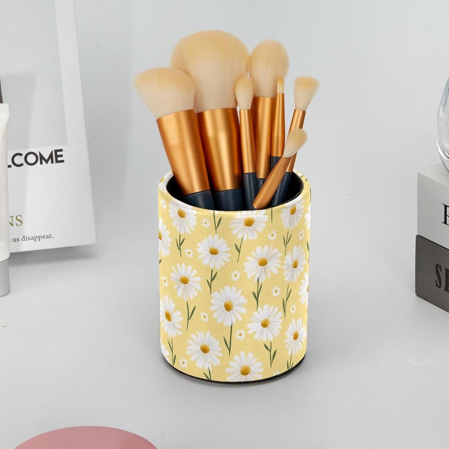 PVC Pen Holder Cup for Desk, Light Yellow Daisy Pencil Cup for Desk Pen Organizer, Makeup Brush Holder for School, Home, Office