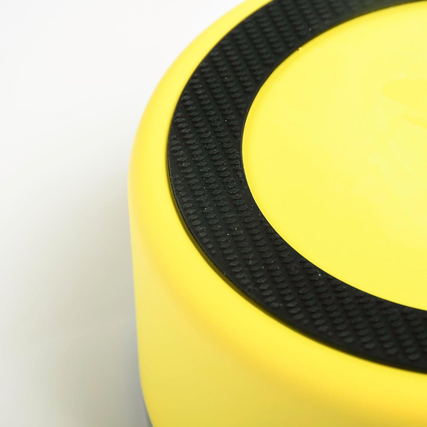 Sunshine Yellow Stainless Steel Dog Bowl – 32oz, Durable, Rust-Resistant, Double Wall Feeder, Keeps Food & Water Fresh, Ideal for Multiple Pets, Easy to Clean, Non-Slip Base