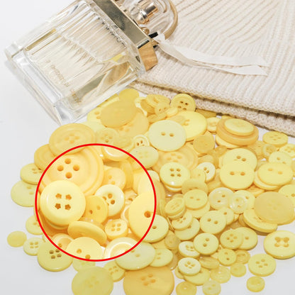 About 500-600Pcs Round Resin Buttons, Mixed Size Sewing Buttons, 2 and 4 Holes Assorted Buttons for Crafts, 300g Manual Button Painting DIY Handmade Ornament Button (Yellow)