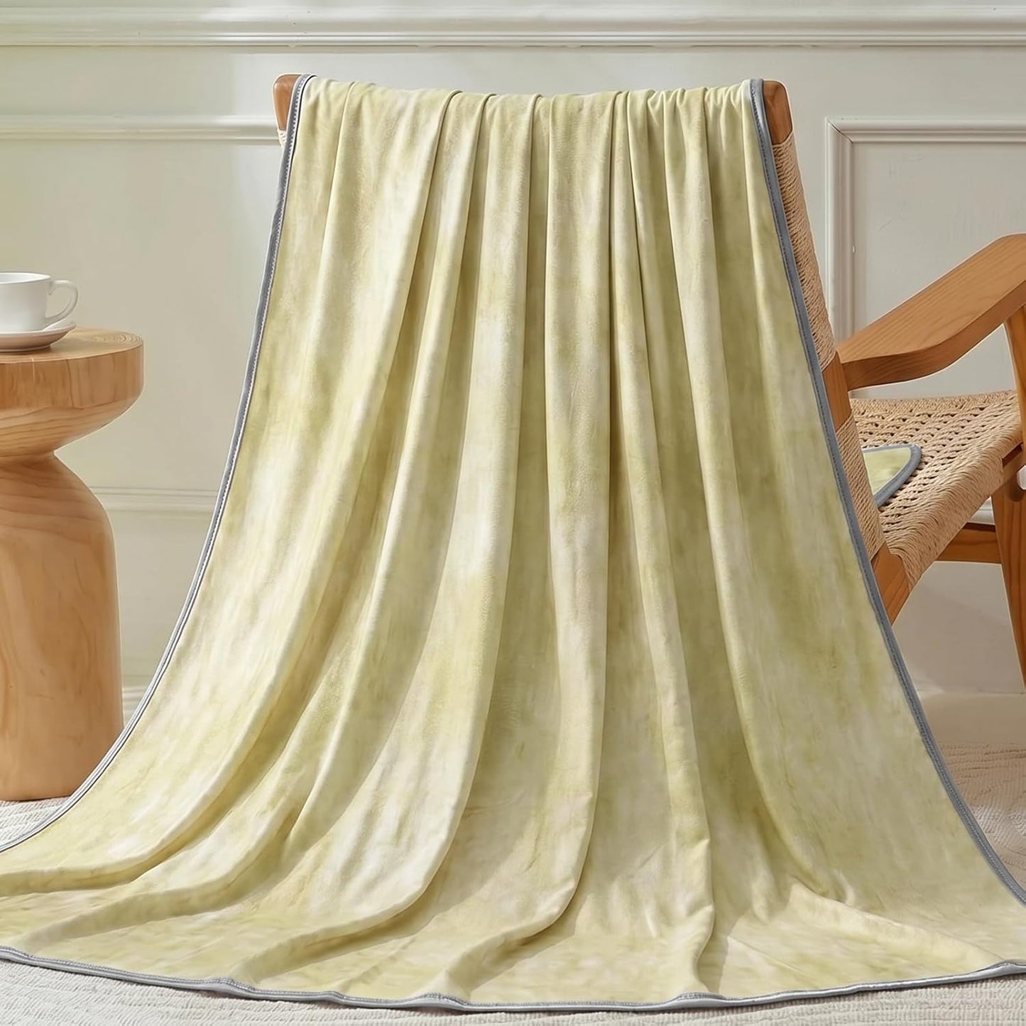 Guohaoi Cooling Throw Blanket for Hot Sleepers, Twin Size 90''×90'' Lightweight Breathable Summer Bed Blanket for Couch, Arc-Chill Q-Max >0.5 Cool Fiber, Lightweight Blanket Yellow