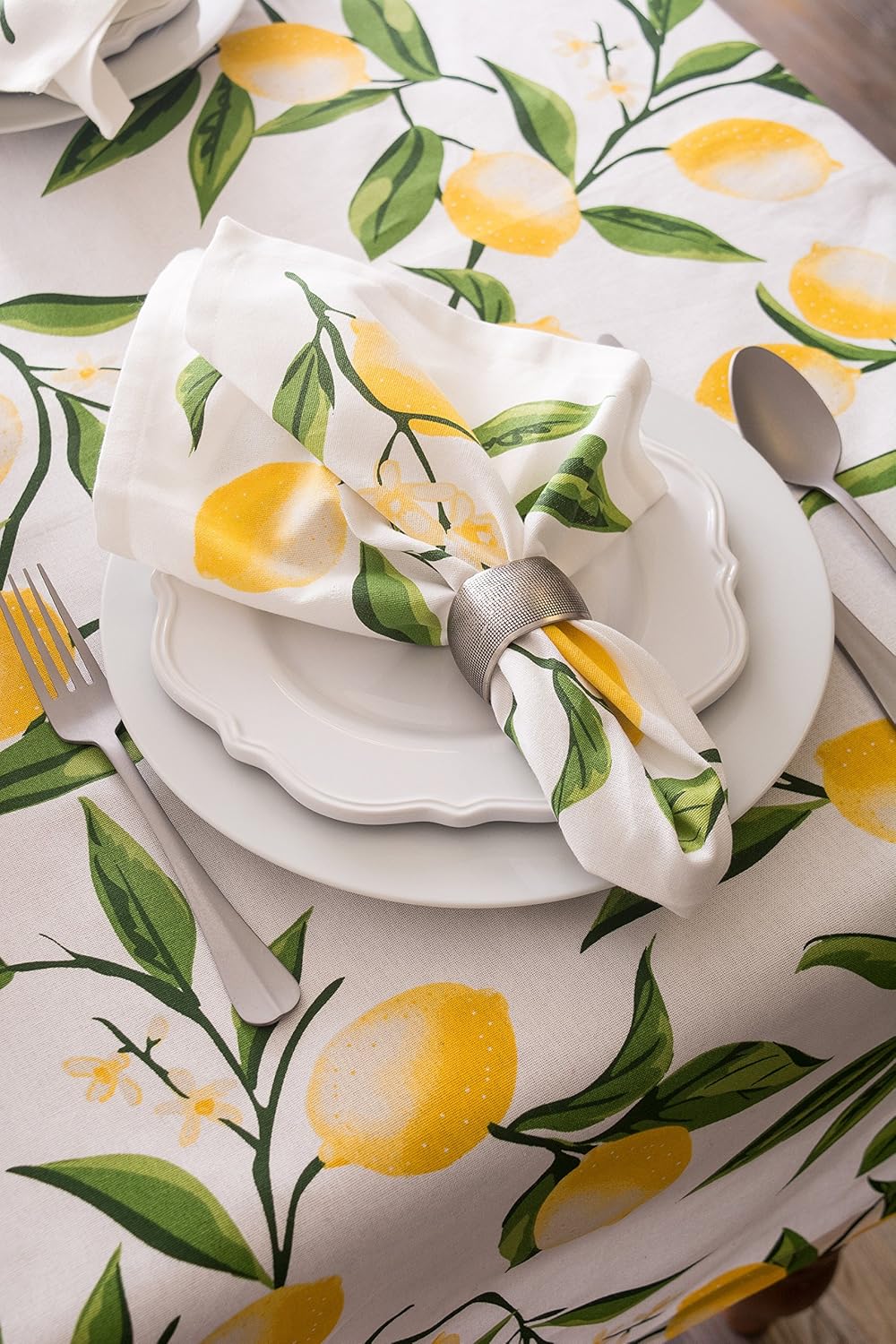 Lemon Bliss Tabletop Collection, Tablecloth, 70" Round