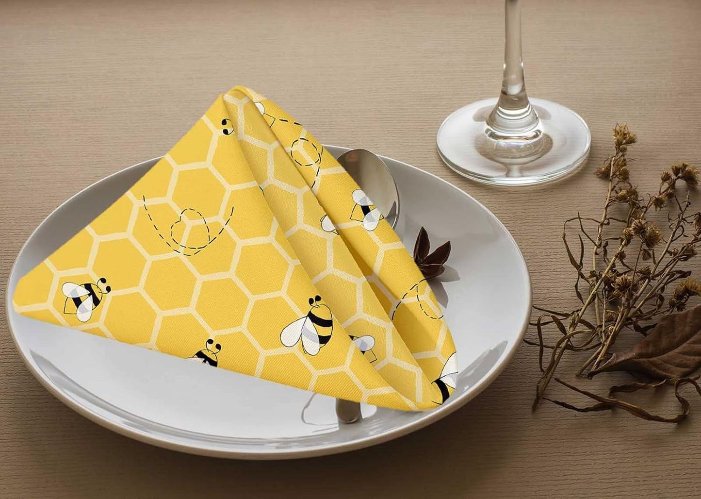 Cute Bees Cloth Table Napkins Set of 4 On The Honey Honeycombs Yellow Background Table Decoration Dinner Napkins for Kitchen 18 x 18 inch