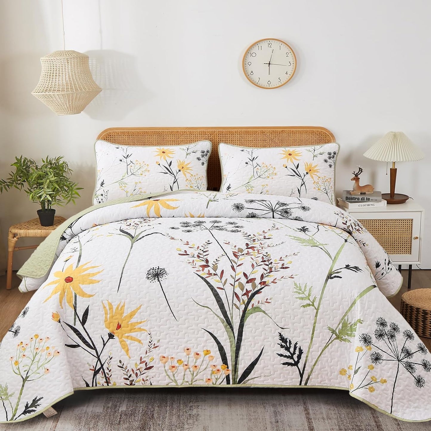Sage Green Floral Quilt Set King Size, Yellow White Botanical Flower Quilt 3 Pieces Spring Bedspread Coverlet Set, Soft Lightweight Microfiber Bedding Set for All Season, 104"x90"