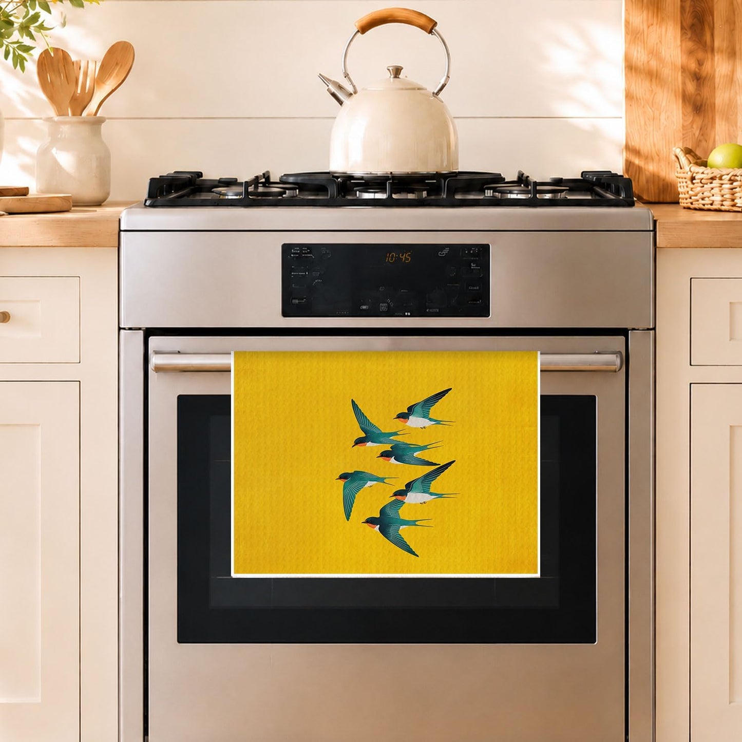 Yellow Swallow Bird Kitchen Dish Towels, Gifts for Bird Lovers Watchers, Modern Japanese Art Inspired Swallow Decorative Hand Towels for Kitchen Bathroom, 16x24 Inch