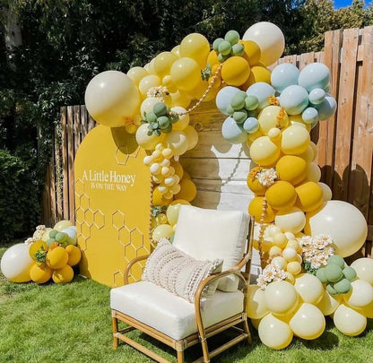 Yellow and Metallic Gold Balloons, 60 Pcs 12 Inch Gold Confetti Latex Balloons for Baby Shower Birthday Bridal Shower Wedding Party Decorations