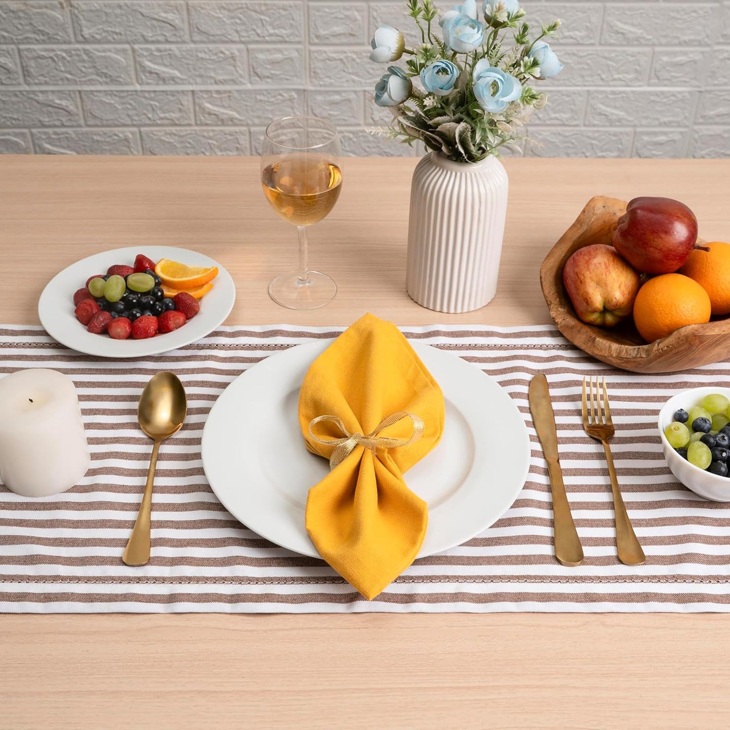 Solid Cloth Napkins Set of 6 Golden Yellow 100% Cotton Dinner Napkins 18x18 inches - Soft, Reusable, Absorbent & Washable, Ideal for Wedding Events Farmhouse Parties Hotel & Everyday Use