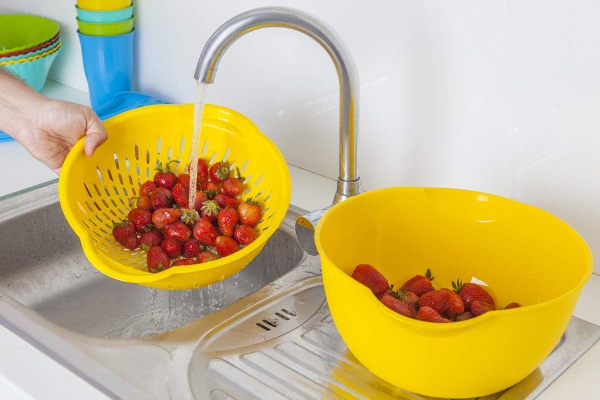Home Mixing Bowl w/Colander (Large 4.5L, Yellow) - For Washing & Draining Fruits And Vegetables - Heavy Duty Plastic for Baking, Cooking Supplies - Dishwasher Safe