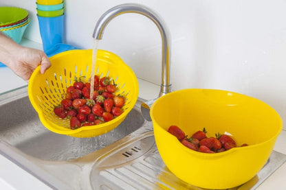 Home Mixing Bowl w/Colander (Large 4.5L, Yellow) - For Washing & Draining Fruits And Vegetables - Heavy Duty Plastic for Baking, Cooking Supplies - Dishwasher Safe