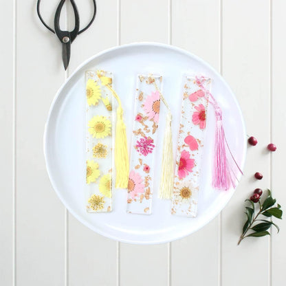 Daisy Epoxy Bookmarks - Dried Flower Resin Bookmark, Pressed Flower Bookmark, Transparent Floral Page Marker - Acrylic, Yellow Daisy