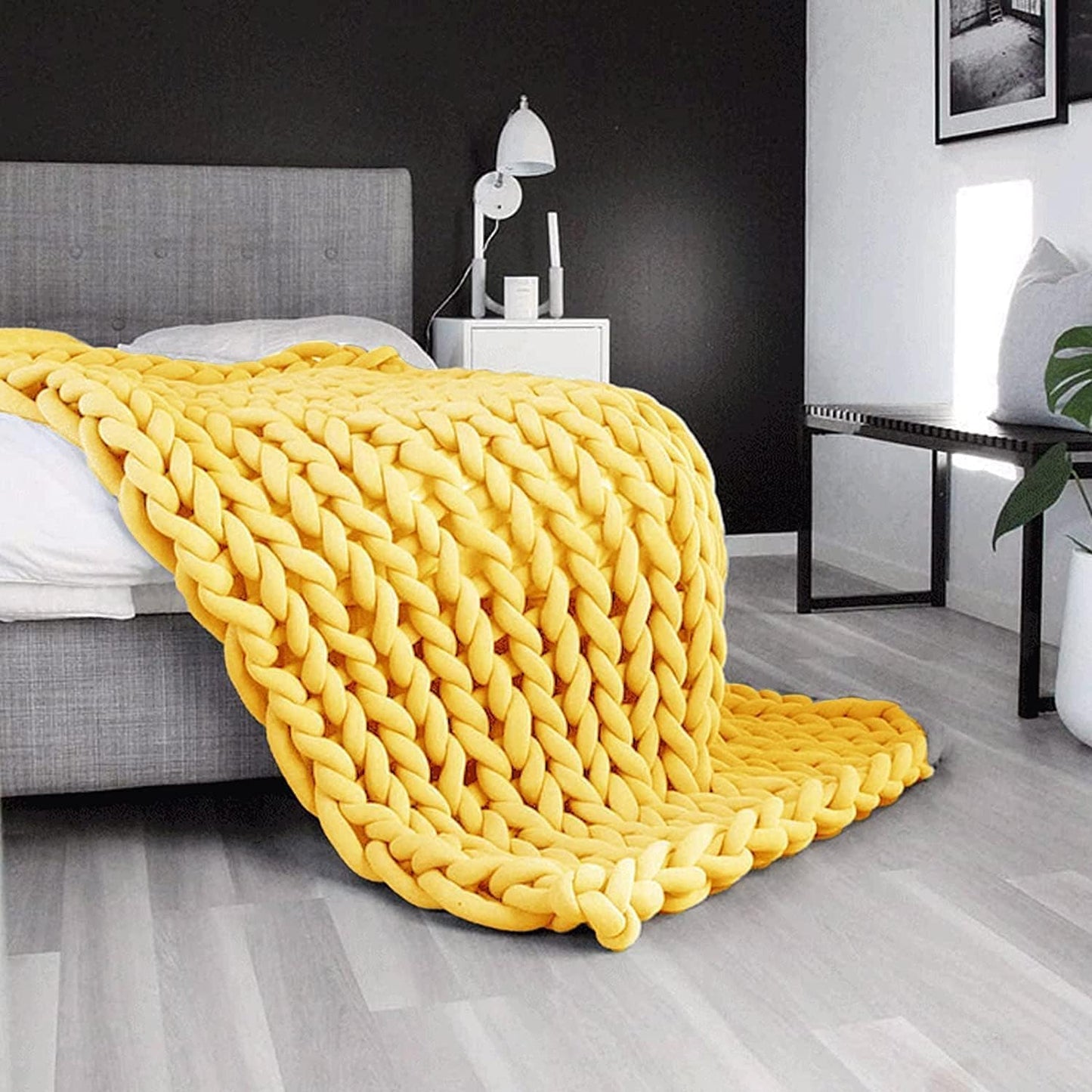 Giant Arm Knitting Chunky Yarn Yellow 0.55 lb,Super Soft Tubular Weight Jumbo Ya rn,DIY Crochet Hand Knitting Thick Yar n for Blanket,Pet-Bed, Pillow,Handbag