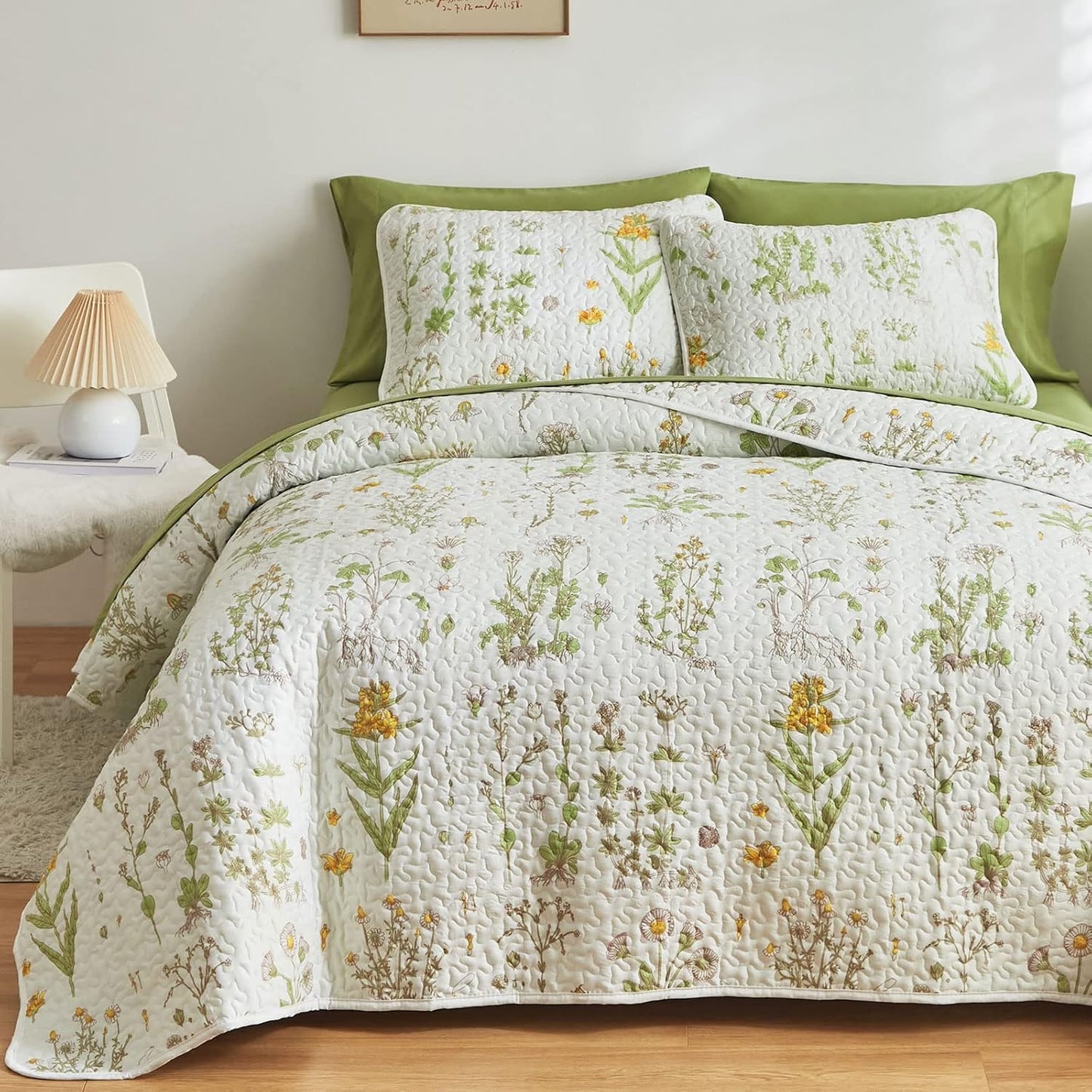 2 Pieces Reversible Quilt Set, Smooth Soft Microfiber Quilt, Yellow Flowers Green Leaves Botanical Design, Bedspread Bed Cover for All Season, 1 Quilt n 1 Pillow Sham (Twin, 68x86 inches)